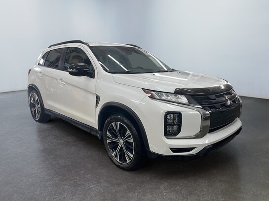 2021 Mitsubishi RVR LE AWC White