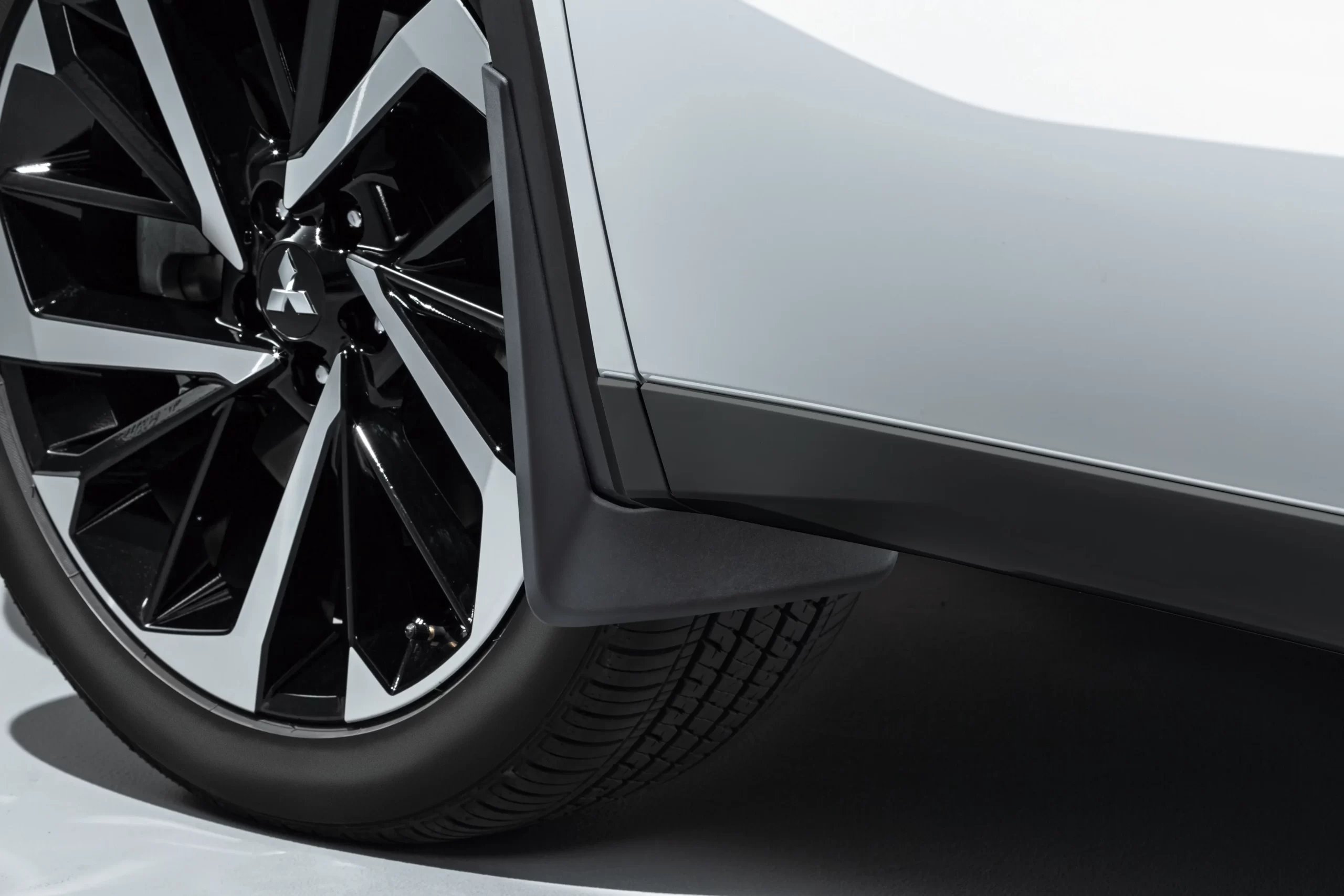 MUDGUARDS - FRONT - BLACK